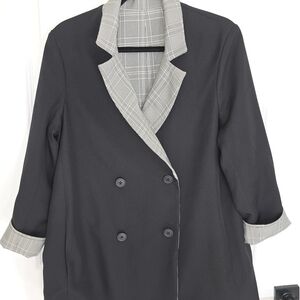 VETTA Reversible Black Blazer with Gray Plaid Accents